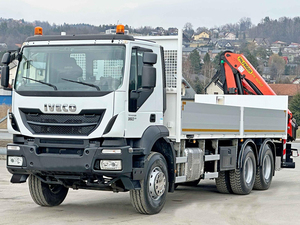 รถบรรทุกหนักดีเซล ยี่ห้อ Trakker 360 8x4 ปี 2024 มือสอง มาตรฐานไอเสียยูโร 6 เกียร์อัตโนมัติ ขับเคลื่อนล้อหลัง พร้อมกล้องมองหลัง - Product Image 4