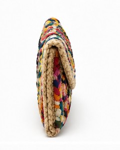 Sac à main brodé en jute personnalisé pour femmes, fabriqué à la main par un fournisseur indien, idéal pour les boutiques et la vente au détail, disponible à la vente - Product Image 3