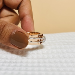 Anillo de Diamante Cultivado en Laboratorio con Corte Brillante Redondo de 3.00CT, Certificado IGI, Oro de 14K, Regalo de Compromiso y Aniversario para Ella, Estilo Clásico - Product Image 5