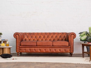 Sofá Chesterfield Moderno de 3 Plazas en Cuero con Estructura de Madera, Tapicería Clásica con Brazos Enrollados, Ecológico, para Sala de Estar - Product Image 3