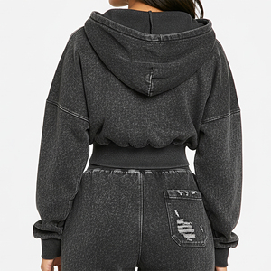 Sudaderas con capucha para mujer, estilo moderno, con diseño corto y lavado ácido, con impresión de logotipo personalizado, sudaderas con capucha tipo crop top para mujer. - Product Image 4