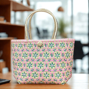 Sac de transport en plastique durable et élégant pour les magasins de détail, emballage pour boutiques de vêtements, sac cadeau avec un aspect luxueux - Product Image 5