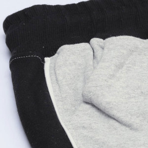 Shorts Bermuda en coton gris pour homme avec bordure noire, taille à cordon de serrage, vêtements décontractés, tissu tricoté respirant - Product Image 5