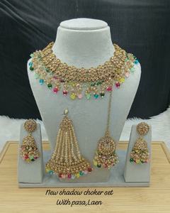 Conjunto nupcial étnico de perlas y Kundan de aleación blanca real, gargantilla chapada en oro pesado, hecho a mano, regalo para compromiso, boda, aniversario o fiesta. - Product Image 1