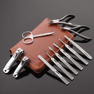 Kit d'outils de toilettage professionnel pour hommes 11-en-1 en acier inoxydable, ensemble de manucure et pédicure comprenant des coupe-ongles et un kit de soin des ongles - Product Image 2