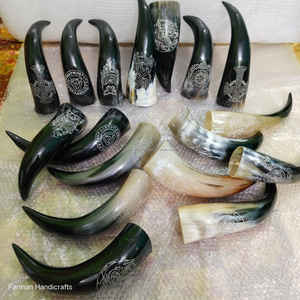 Corne de boeuf Viking sculptée à la main de taille moyenne avec support en cuir, sans danger pour les aliments et étanche, à prix avantageux - Product Image 5