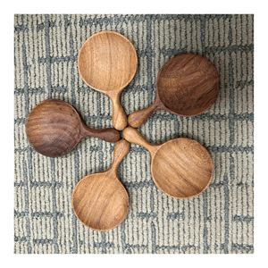 Cuchara de madera con forma de cuchara, hecha con madera natural para cocinar, revolver y servir alimentos, elaborada en Vietnam. - Product Image 3