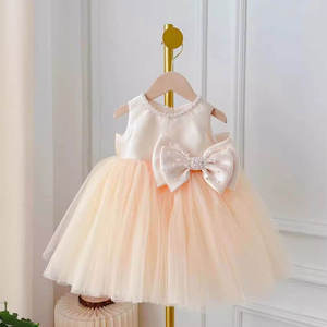 Vestido de Princesa Rosa Bebé de Alta Calidad con Cuello con Cuentas de Perlas, Lazo de Satén en el Lateral y Falda Plisada, Venta al Por Mayor Premium - Product Image 1