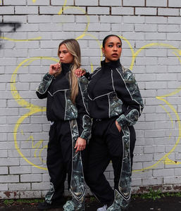 Veste coupe-vent plissée en nylon réfléchissant à rayures, personnalisable par sublimation, 2 pièces, ensemble de survêtement écologique pour homme - Product Image 4