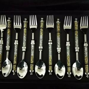 Juego de cubiertos de metal de calidad superior con acabado dorado para uso en catering, utensilios de cocina de alta gama a un precio económico. - Product Image 5