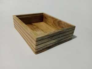 Plateau de service rectangulaire en bois, fait main, en bois naturel, bords surélevés, moderne, poli, écologique, vaisselle décorative - Product Image 5