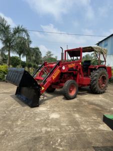 Accesorio de Cargador Agrícola con Cucharón Básico para Tractor Mahindra con Alta Capacidad de Elevación, 1 Año de Garantía - Product Image 4