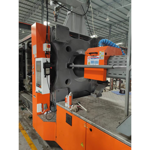 Máquina de Moldeo por Inyección Horizontal Eléctrica Chen Hsong JM1000 MK6 de 1000 Toneladas Usada con PLC - Product Image 5