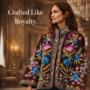 Chaqueta de terciopelo marrón moca de lujo del fabricante, con bordado elaborado, manga larga y ajuste cómodo. - Product Image 3