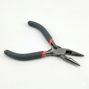Nouvelles pinces à extensions capillaires 2026 avec mâchoires dentelées pour le retrait de micro-anneaux, la préhension et le serrage de bijoux, pinces pour extensions capillaires DIY - Product Image 5