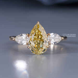 Anillo de Oro Amarillo de 14K con Moissanita Corte Pera para Mujer, Lujo, 2.91 Quilates de Peso Total, 2.6 Gramos, Joyería Fina para Boda, Compromiso, Regalo - Product Image 2