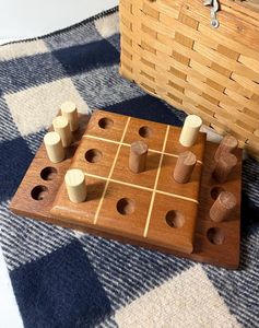 Jeu de Tic Tac Toe sur Table Basse – Plateau Décoratif en Bois pour Invités, Divertissement à Domicile et Espaces de Conversation - Product Image 5