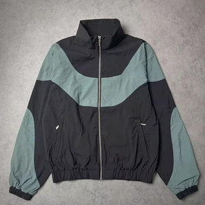 ชุดวอร์มกันน้ำแบบยูนิเซ็กซ์ พิมพ์ลายแบบซับลิเมชั่น ชุดออกกำลังกายไนลอนสวมใส่สบาย รับผลิตตามแบบ OEM - Product Image 5