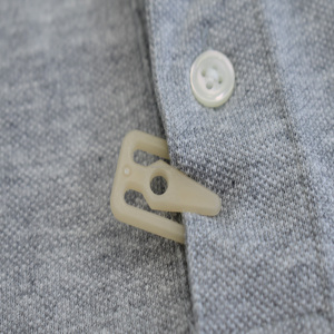 Wholesale Eco-Friendly Biodegradable VNB Brand Vietnam <b>Clip</b> T-Shirts 33mm X 17mm Natural Color <b>Garment</b> <b>Clips</b> Shirt Packaging - Product Image 3