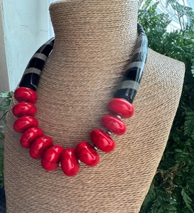 Colección de Collares Elegantes con Cuentas, Collares Hechos a Mano para Cada Estilo, Diseños de Joyería con Cuentas Chic y Modernos, Coloridos - Product Image 6