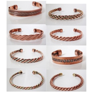 Juego de Pulseras Magnéticas de Cobre al por Mayor, Diseños Surtidos, Textura Retro, Pulsera Magnética de Cobre, Paquete Variado - Product Image 1