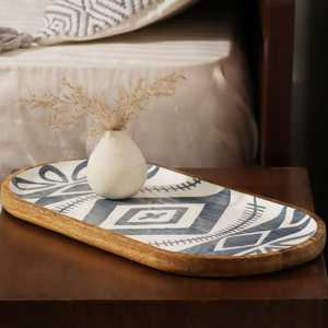 Plateau de service ovale élégant pour une dégustation raffinée, idéal pour la décoration intérieure, planche à servir en bois écologique, article de décoration pour la maison. - Product Image 2