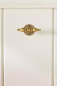 Crochet mural double en métal polyvalent, robuste et durable, pour garage, entrée et rangement - Product Image 3