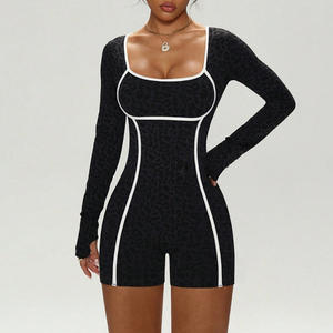 Combinaison de sport amincissante tout-en-un pour femme, effet fessier galbé, pour yoga, danse et fitness, personnalisable en gros, par sublimation - Product Image 3