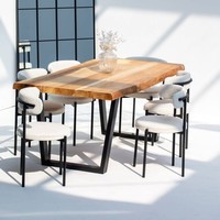 Table à manger en bois d'acacia Vandana Aureo Cresta avec un design contemporain solide et fait main
