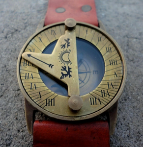 Vintage Brass Sundial Compass Wearable <b>Wrist</b> Navigation Instrument Leather <b>Strap</b> for Hiking Camping - Product Image 3