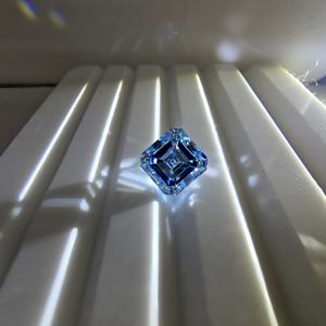 Émeraude carrée de 1,5 carat, taille émeraude, bleu vif fantaisie, VS2, cultivée en laboratoire, certifiée IGI, vente en gros directe d'usine - Product Image 3