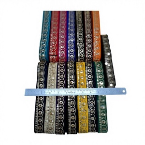 Dentelle brodée de créateur, idéale pour les tenues de mariage, la collection festive et l'utilisation en boutique. - Product Image 1