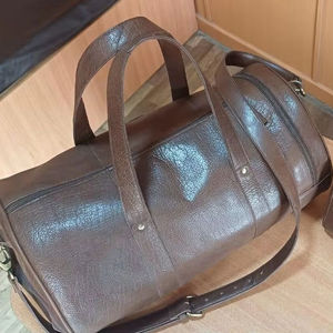 Full Grain Leather Travel <b>Bags</b> For Unisex Large Capacity <b>Overnight</b> Weekender Carry <b>Bag</b> With Multiple Compartments Secure Zipper - Product Image 1