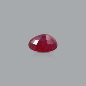 3.35 Carat Oval Faceted Lab Created Ruby Loose Gemstone for Fine Jewelry - Product Image 3