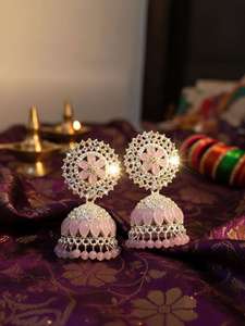 Boucles d'oreilles Jhumka indiennes en cristal lilas pastel, plaquées argent, avec diamants américains, motif floral, pendantes, pour femmes, vente en gros - Product Image 2
