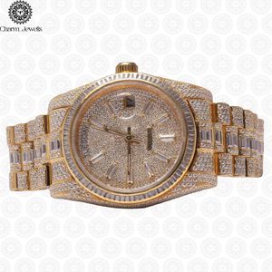 Charm_Jewells Montre de luxe en or jaune 36 mm ronde incrustée de diamants et de cristal de saphir analogique unisexe - Product Image 1