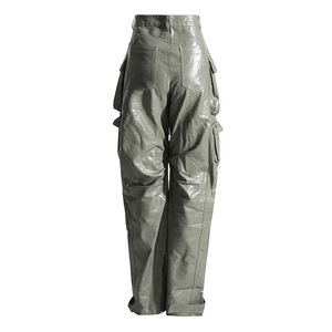 Pantalon large en similicuir pour homme, style baggy, taille à cordon, design tendance, streetwear moderne, tenue décontractée - Product Image 2