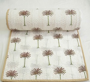 Colcha con Estampado de Palmeras Hecha a Mano, 100% Algodón, Reversible, Cosida con el Estilo Kantha, de Uso Tradicional para Todas las Estaciones, Decoración del Hogar - Product Image 3