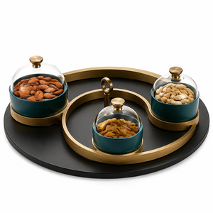 Élégant support de service à trois compartiments pour noix, conçu pour des dîners haut de gamme et une décoration intérieure élégante, avec trois compartiments magnifiquement disposés. - Product Image 4