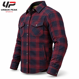 Chemise en flanelle pour homme de style luxueux, offrant des motifs à carreaux raffinés, des détails de col élégants et un attrait décontracté sophistiqué - Product Image 4