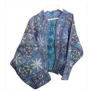 เสื้อแจ็คเก็ตผ้าฝ้ายคันธาทำมือ ระบายอากาศได้ดี เป็นมิตรกับสิ่งแวดล้อม ลายบาติกดอกไม้สำหรับผู้หญิง คอจีน แขนยาวทรงหลวม ทรงบ็อกซี่ - Product Image 5