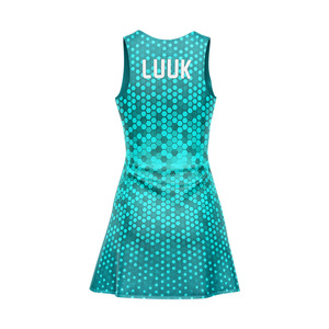 Ensemble de tennis personnalisé pour femme, collection printemps/été, robe athlétique sans manches avec logo frontal, séchage rapide, évacuation de l'humidité, respirant - Product Image 3