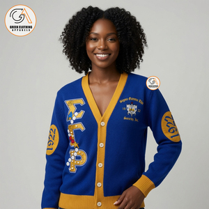 เสื้อคาร์ดิแกน Sigma Gamma Rho สีน้ำเงิน-เหลือง ปักลายตราสัญลักษณ์ คอวี ถักนิตติ้ง สำหรับผู้หญิง สไตล์ Preppy ใส่ได้ทุกฤดู - Product Image 4