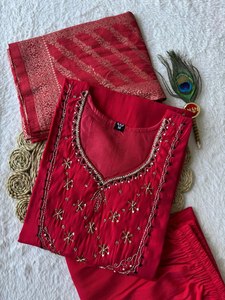 Salwar Kameez de marque indienne et pakistanaise de qualité supérieure avec broderie en georgette et dupatta à prix avantageux - Product Image 6