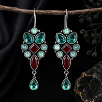 Boucles d'oreilles pendantes en argent oxydé avec pierre de zircon |   Bijoux ethniques indiens faits à la main pour femmes |   Boucles d'oreilles de mariage en gros