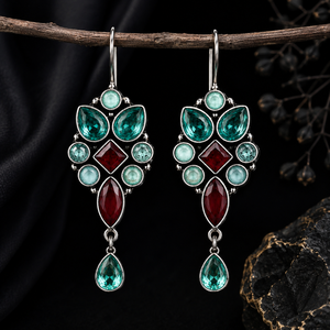 Boucles d'oreilles pendantes en argent oxydé avec pierre de zircon |   Bijoux ethniques indiens faits à la main pour femmes |   Boucles d'oreilles de mariage en gros - Product Image 6