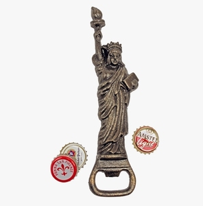 Abridor de Botellas de Vino Hecho a Mano con Forma de Estatua de la Libertad en Hierro Fundido, Acabado Bronce Antiguo, Ecológico, para Bar, Cocina y Mesa - Product Image 1