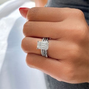 Anillo de compromiso y aniversario para mujer, con diamante de laboratorio de corte esmeralda de 3.09 ct, certificado IGI, oro blanco de 14K, solitario de 4 puntas. - Product Image 2