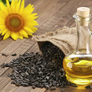 Aceite de Girasol Refinado de Grado Alimenticio, Empaque al por Mayor, Apariencia Clara y Brillante, Sabor Ligero, Ideal para Catering y Cocina de Comida Rápida - Product Image 3