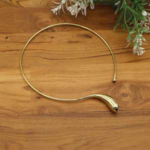 Elegant Gold Minimalist Choker <b>Necklace</b> for Women – Modern <b>Statement</b> Collar Jewelry - Product Image 4